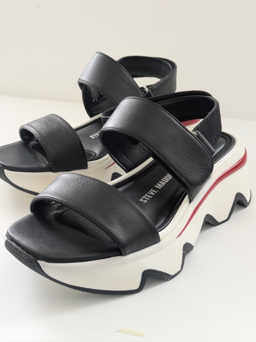 Steve Madden Lochan Platform Sandals - Picture 2 of 4